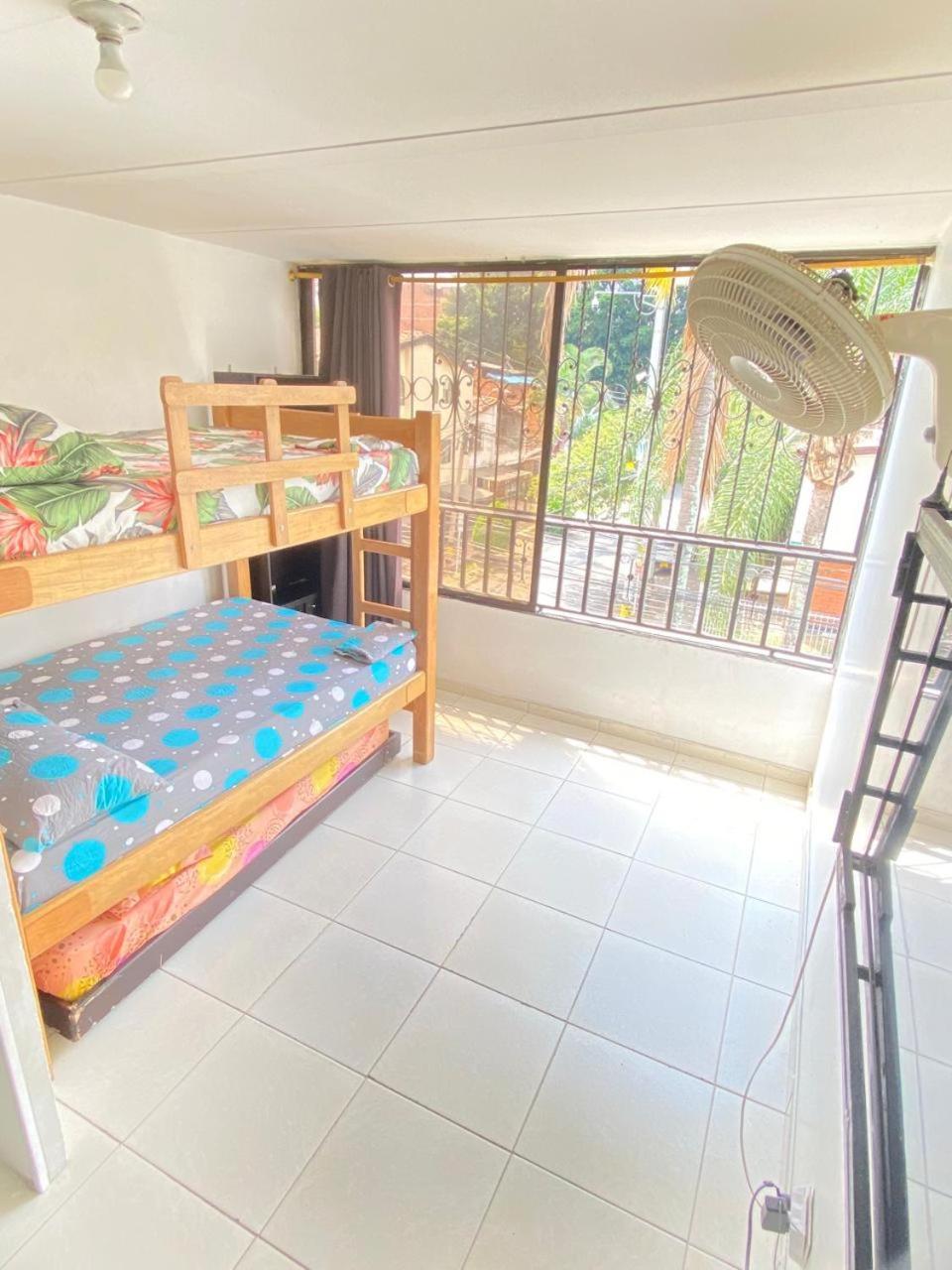 E2 Comodo Y Amplio Apartamento En Laureles Estadio 120 Mts2 메딜린 외부 사진