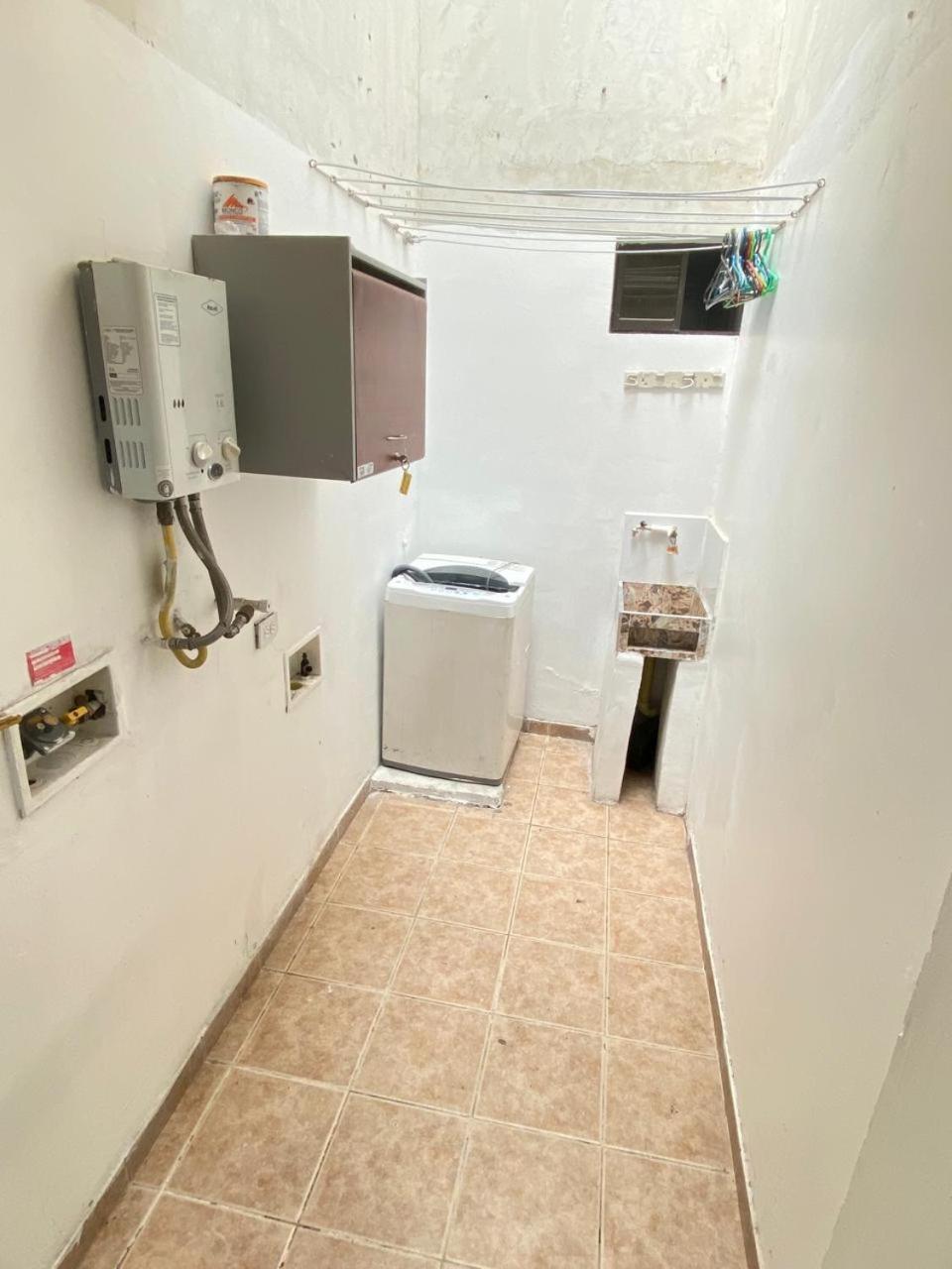 E2 Comodo Y Amplio Apartamento En Laureles Estadio 120 Mts2 메딜린 외부 사진